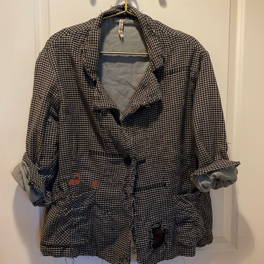 Lowest i can go….. Early Release Magnolia Pearl Houndstooth Jacket